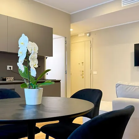 Good Life - Lux & Design New Opening *