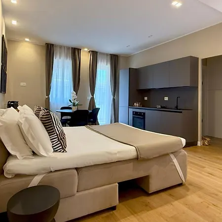 Good Life - Lux & Design New Opening Апартаменти *