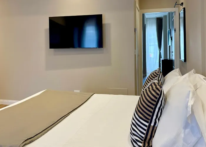 Good Life - Lux & Design New Opening *